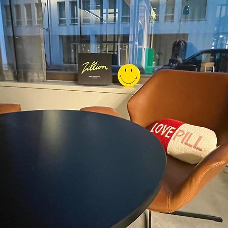 Moxy Antwerp Otel Dış mekan fotoğraf