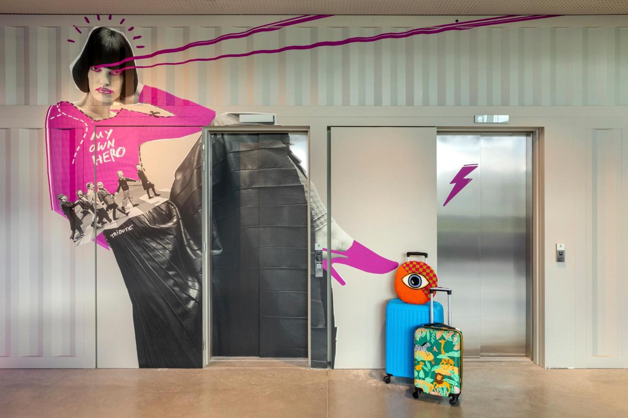 Moxy Antwerp Otel Dış mekan fotoğraf