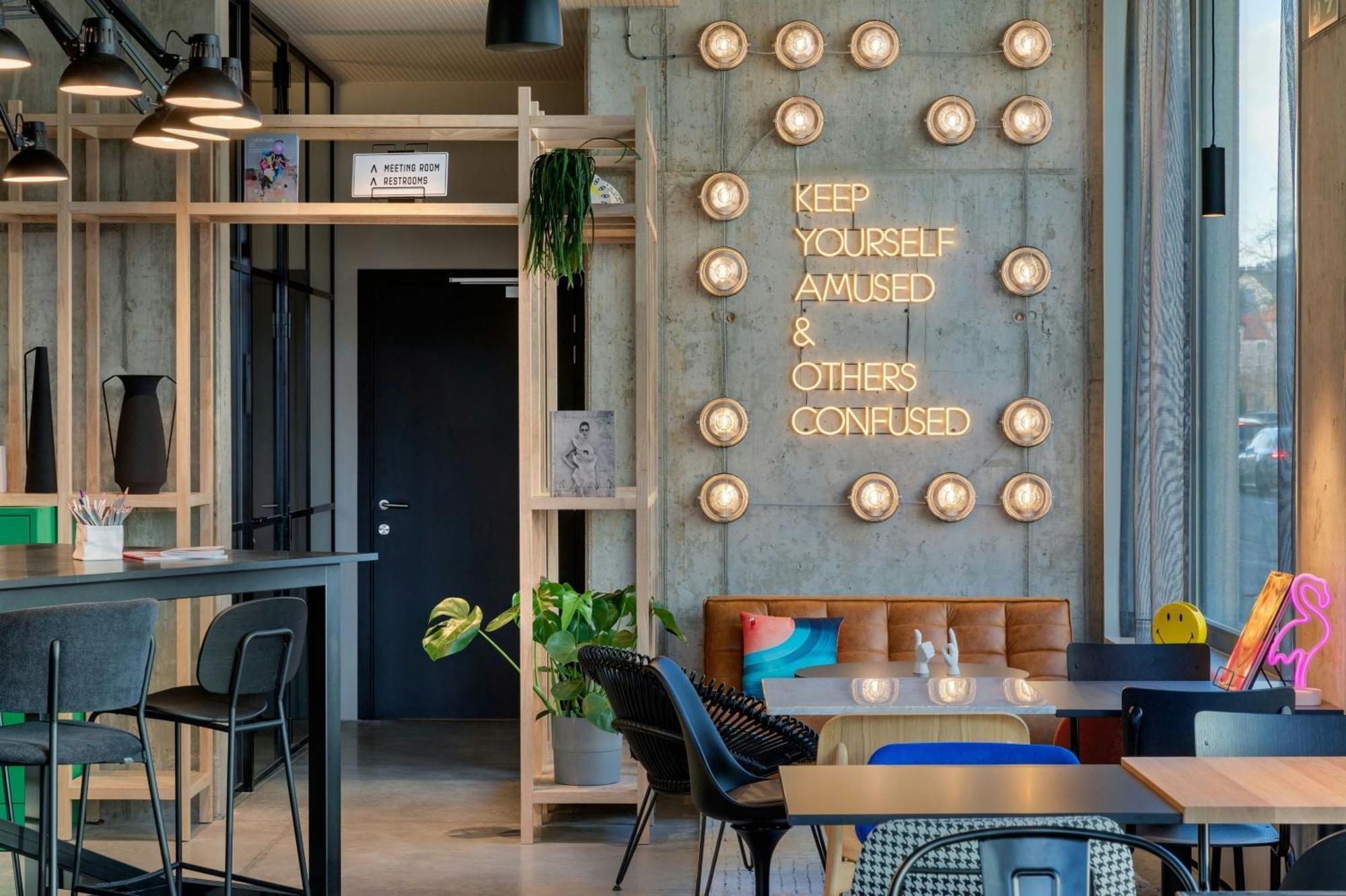 Moxy Antwerp Otel Dış mekan fotoğraf