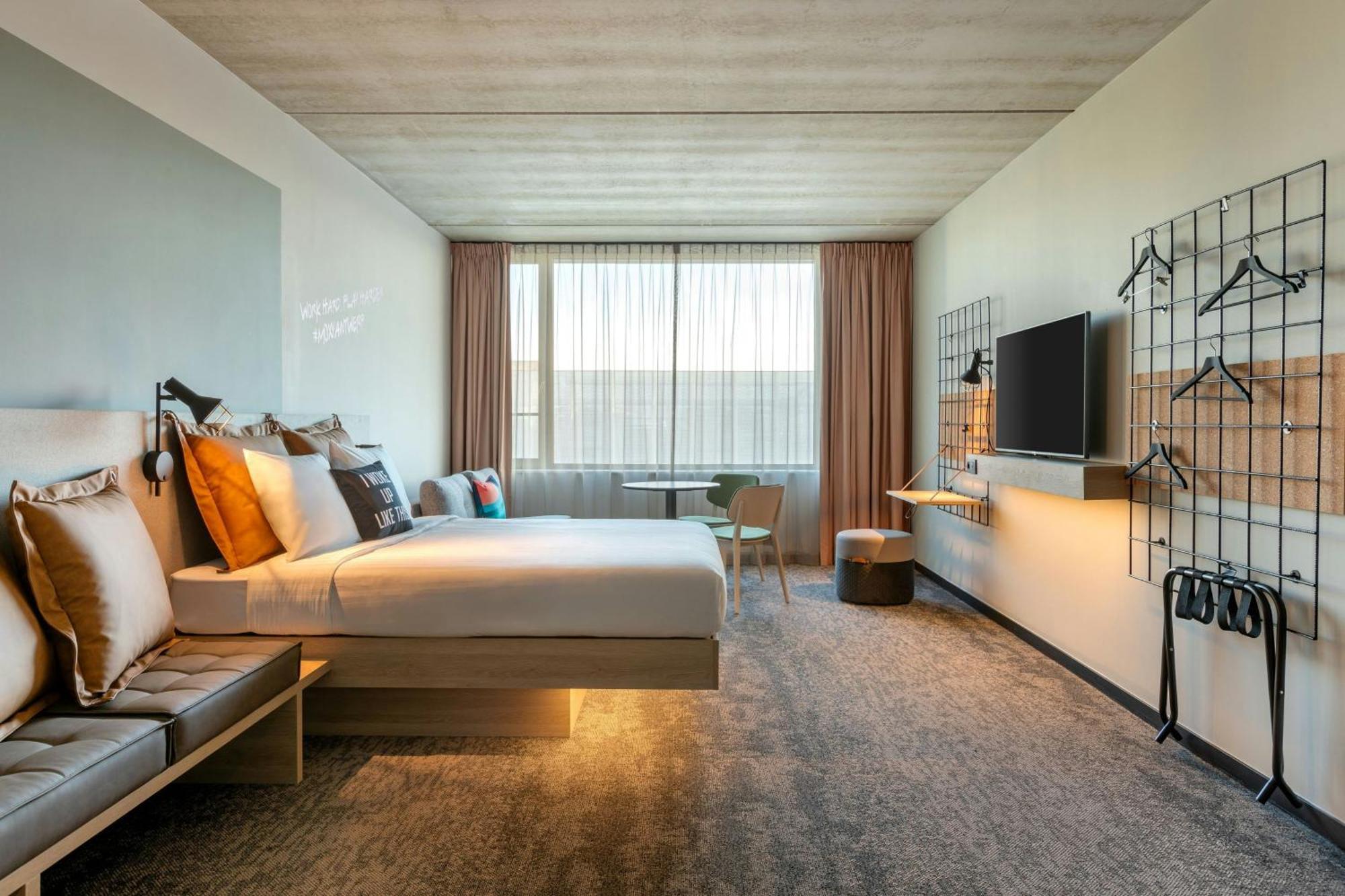 Moxy Antwerp Otel Dış mekan fotoğraf