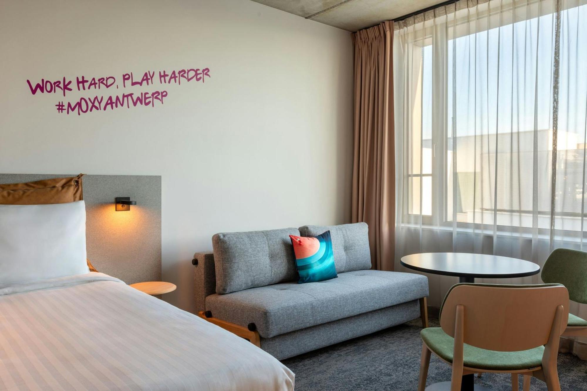 Moxy Antwerp Otel Dış mekan fotoğraf